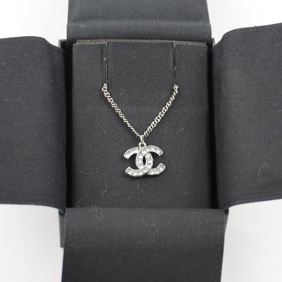 Chanel Necklace - Picture 1 of 13